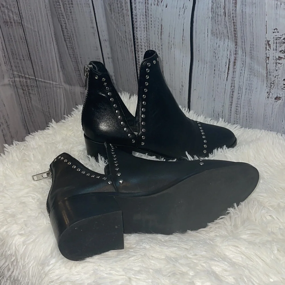 Steve Madden Black Studded Ankle Cut Out Boots/Booties- Size 6 - Picture 5 of 5